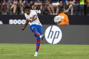 Ansu Fati anotó un tanto de bella factura ante el Milan en el partido amistoso disptado en el Allegiant Stadium de Las Vegas.