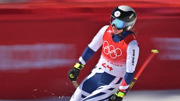 Czech Republic's Tereza Nova reacts after taking part in the women�s alpine combined downhill first training session during the Beijing 2022 Winter Olympic Games at the Yanqing National Alpine Skiing Centre in Yanqing on February 16, 2022. (Photo by Joe KLAMAR / AFP)