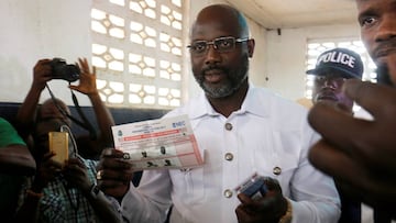 George Weah y otros 10 futbolistas que pasaron a la pol&iacute;tica