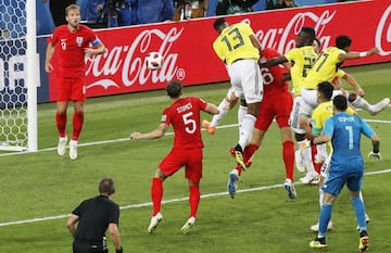 Golazo de Yerry Mina para empatar el partido ante Inglaterra 