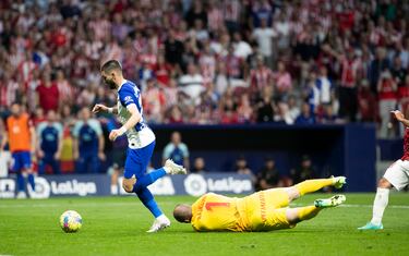 Carrasco superó al portero del Mallorca para anotar el 3-1.