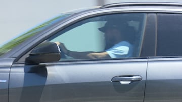 Un fan increpa a Hazard en Valdebebas: "Pírate"