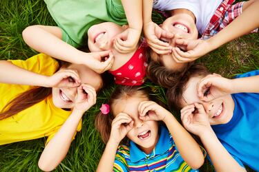 These are the phrases grandparents should never say to their grandchildren, and why, according to pediatric experts