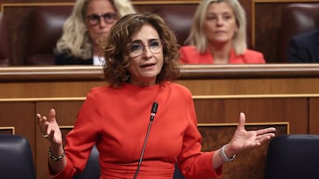 La vicepresidenta primera y ministra de Hacienda, María Jesús Montero, durante una sesión de control al Gobierno, en el Congreso de los Diputados, a 12 de noviembre de 2025, en Madrid (España). Sánchez ha acudido al Congreso para informar sobre los resultados de las últimas cumbres internacionales, la reunión del último Consejo Europeo y la situación de los servicios públicos en España, entre otros asuntos. La sesión se ha visto marcada por la falta de presupuestos para 2026 y el bloqueo de Junts al Gobierno de coalición.
12 NOVIEMBRE 2025;CONGRESO DE LOS DIPUTADOS
Eduardo Parra / Europa Press
12/11/2025