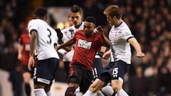 Dawson denies Spurs to leave Leicester one win from title