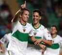 El Elche exhibe su pegada y agarra el primer liderato