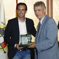 Villar se plantea un casting para suceder a Vicente del Bosque