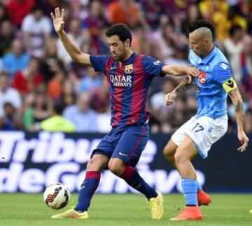 Sergio Busquets y Marek Hamsik.