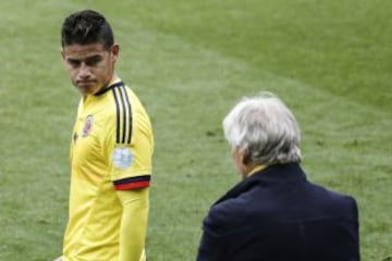 Pékerman y los protagonistas de Colombia-Perú en primer plano