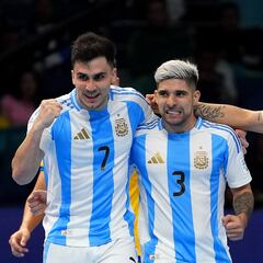 Argentina, ante una Francia que deslumbra en su primer Mundial