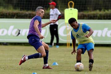 El capitán de la última estrella del Medellín tuvo su primer entrenamiento en su nuevo ciclo con el club y fue presentado ante los medios de comunicación.