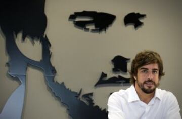 Fernando Alonso inaugura su museo en Oviedo.