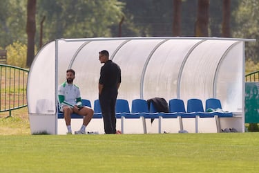 Juanito despacha con Alves