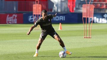 Majadahonda (Spain), 05/09/2020.- A handout picture provided by Atletico Madrid shows Atletico Madrid's Renan Lodi during a training session of the team in Majadahonda, Madrid, Spain, 05 September 2020. (España) EFE/EPA/MLP HANDOUT EDITORIAL U