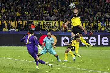 Hummels y Luis Su¨¢rez.