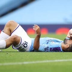 El Manchester City golea pero podría perder al Kun Agüero