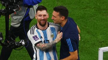 El entrenador de la albiceleste dejó abierta la posibilidad de contar con el astro argentino en la próxima Copa del Mundo que se celebrará en Estados Unidos, México y Canadá.