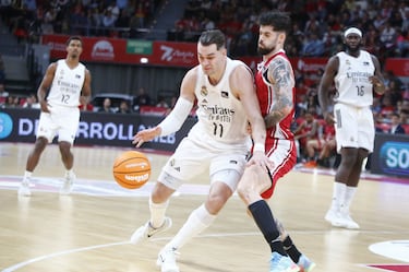 El Madrid se estrena fuera de casa con 8 tapones de Tavares