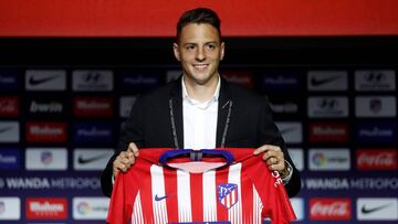 Arias en su presentación con el Atlético.