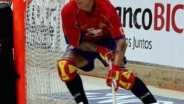 <b>ASISTENCIA. </b>Pedro Gil busca un pase de gol frente a Francia.