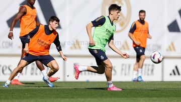 The Turkish midfielder returned to training with the team as he steps up a gear in his recovery process in the Spanish capital.