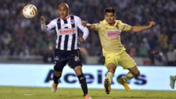 Chupete Suazo no pudo contener la emoción, luego del final del partido contra América.