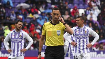07/04/19 PARTIDO PRIMERA DIVISION
VALLADOLID - SEVILLA
ARBITRO SANCHEZ MARTINEZ
OSCAR PLANO RUBEN ALCARAZ