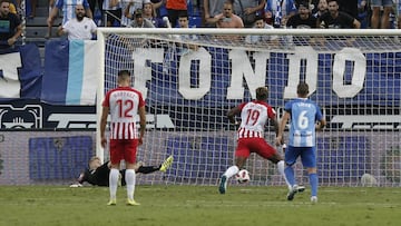 Primer gol del Almería en el partido de Copa del Rey contra el Málaga.