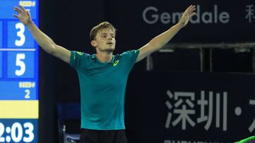 David Goffin of Belgium celebrates after defeating Alexandr Dolgopolov of Ukraine during their men&#039;s singles final match at the ATP Shenzhen Open tennis tournament in Shenzhen, southern China&#039;s Guangdong province on October 1, 2017. / AFP PHOTO / STR / China OUT