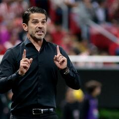 Tensión entre plantel de Chivas y Fernando Gago