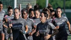 Jugadoras del Real Madrid durante un entrenamiento en Valdebebas. 