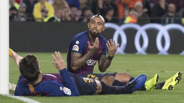 La 'discusión' de Vidal con Piqué al finalizar el duelo con Betis