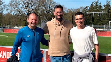 I&ntilde;igo C&oacute;rdoba de visita por Lezama desde Holanda.