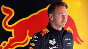 MONTMELO, SPAIN - MARCH 02:  Red Bull Racing Team Principal Christian Horner in the garage during day four of Formula One winter testing at Circuit de Catalunya on March 2, 2017 in Montmelo, Spain.  (Photo by Mark Thompson/Getty Images)