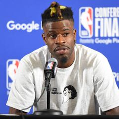 Mavericks’ Reggie Bullock receives NBA’s Kareem Abdul-Jabbar Social Justice Award