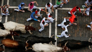 Primer encierro de San Fermín, rápido y con un herido por asta