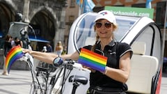 Múnich tiñe la Eurocopa de arcoíris