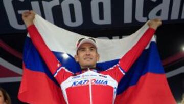 Belkov, en el podio del Giro.