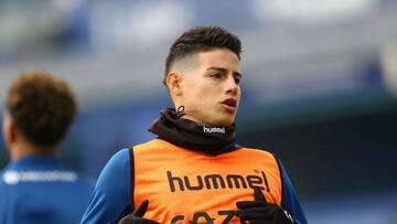 James Rodríguez, volante del Everton, completa su tercer mes de diciembre consecutivo en su carrera sin poder sumar minutos. Espera estar el 23 ante United
