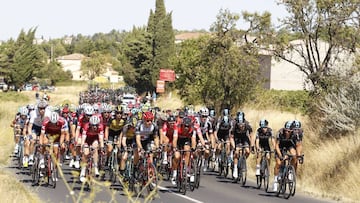 Lutsenko gana y Chaves es tercero a 11" de Froome