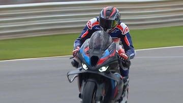 Enrique Sierra rodando el jueves en Goiania con una BMW.
