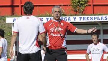 <b>OPTIMISTA. </b>Manuel Preciado no pierde la fe en su trabajo ni en el de sus jugadores.