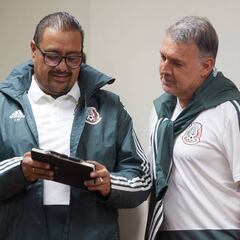 Así vivió y disfrutó 'Tata' Martino el pase del Tri Sub-17