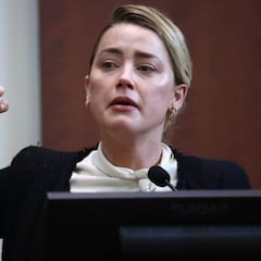 Hackean IMDb para insultar a Amber Heard cambiando su apellido