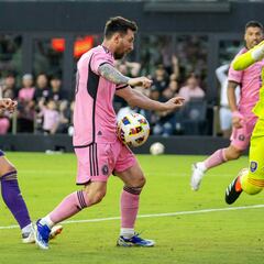 Messi encuentra la fórmula ante Pedro Gallese