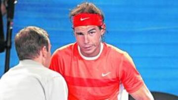 <b>HORAS BAJAS. </b>Nadal cuenta la lesión a Paul Ness, en Melbourne.