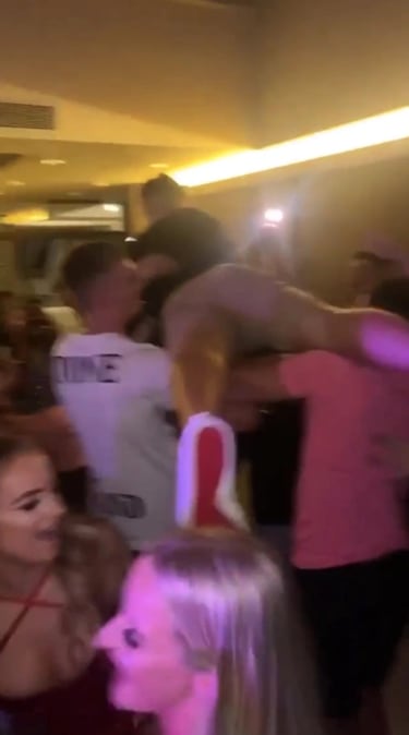 Paul Scholes se salta las normas y organiza una fiesta de cumplea?os en su casa