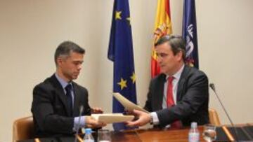 Iv&aacute;n Tibau, secretario general del Deporte de la Generalitat, junto al Miguel &Aacute;ngel Cardenal, secretario de Estado para el Deporte.