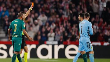 03/01/24 PARTIDO PRIMERA DIVISION
GRANADA - CADIZ
SOBRINO TARJETA ROJA EXPULSION