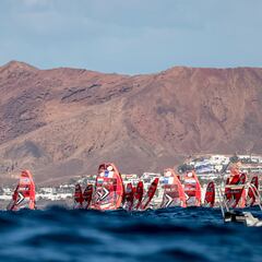 Los Lanzarote iQFOiL Games ponen el broche a 2023